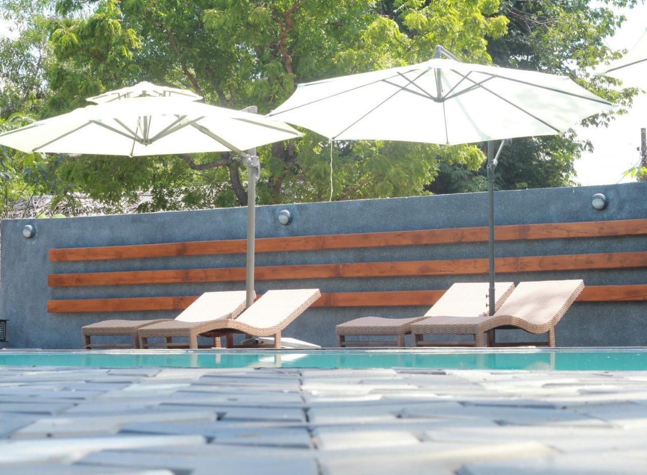 Cloudz Sigiriya Hotel Bagian luar foto